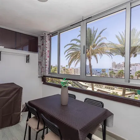 Koka Flat Playa Ingles-pool & Views