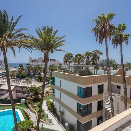 Koka Flat Playa Ingles-pool & Views