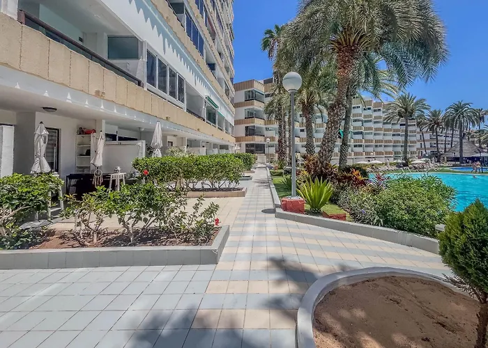 Koka Flat Playa Ingles-pool & Views